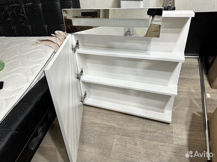 Зеркало с подсветкой для ванной