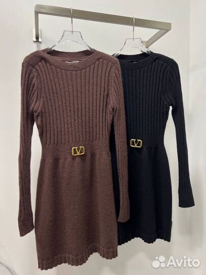 Платье Valentino