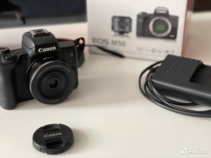 Canon eos M50 body+ объектив 22мм