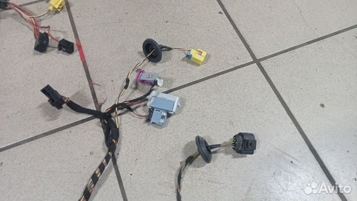 Проводка передней правой двери Октавия A5