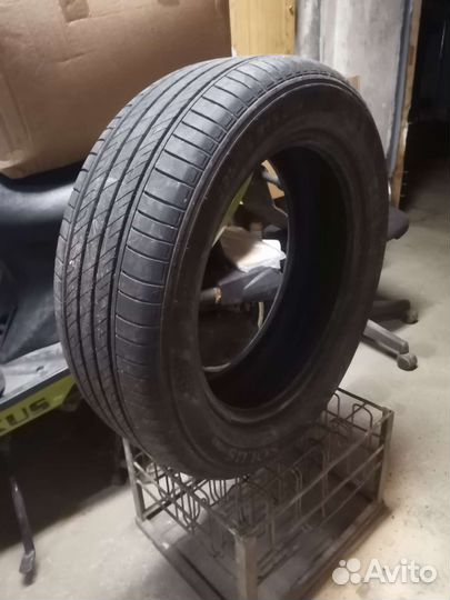 Kumho 722 225/55 R18