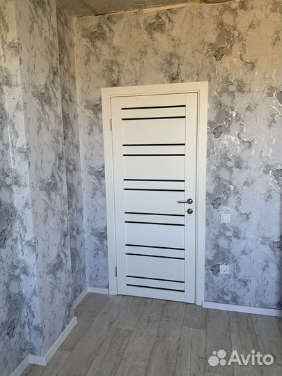 Монтаж, Установка межкомнатных и входных дверей