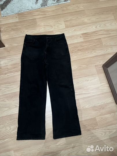 Джинсы широкие