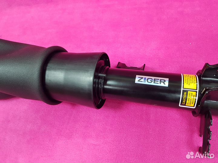 Пневмостойка передняя правая Ziger LR RR L322