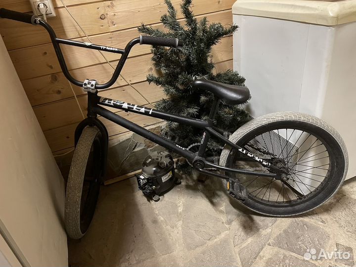 Трюковой велосипед bmx tech team