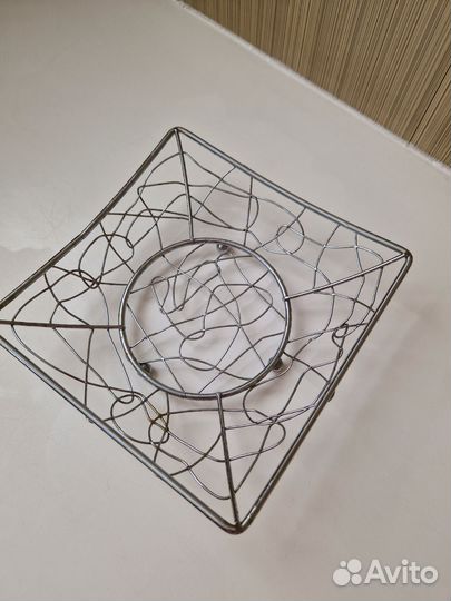 Ваза металлическая