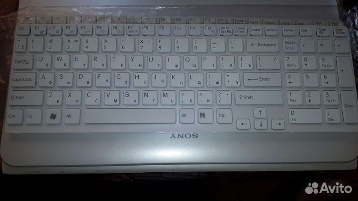 Новая клавиатура для ноутбука SVE1511 белая