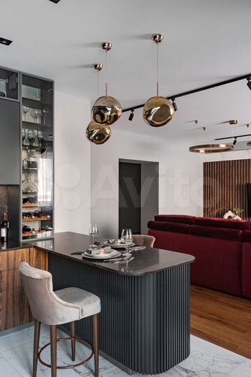 3-к. квартира, 115 м², 2/9 эт.