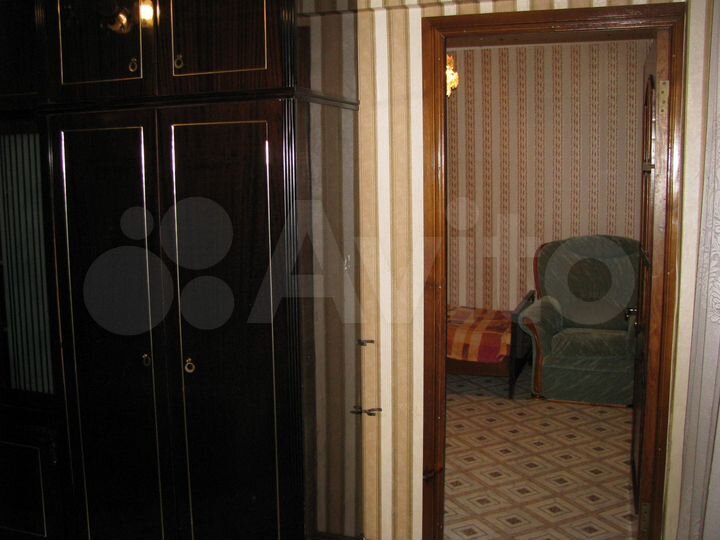 4-к. квартира, 58 м², 1/5 эт.