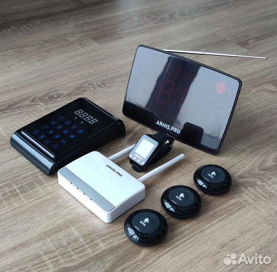 Кнопка вызова персонала, часы, табло, пуль, репите