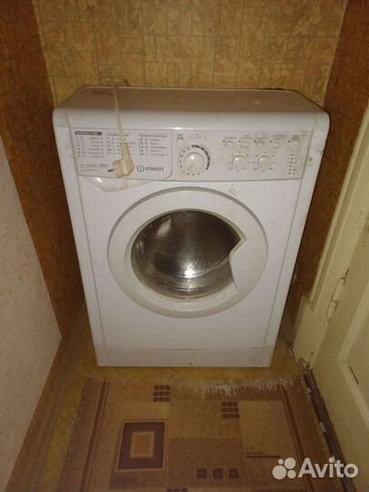 Стиральная машина indesit