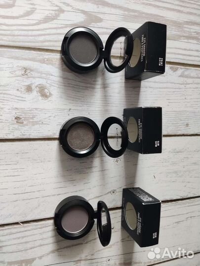 Тени однушки MAC