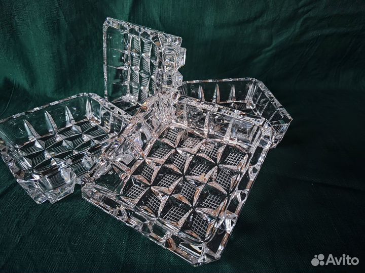 Комплект 4 хрустальных пепельниц-менажниц
