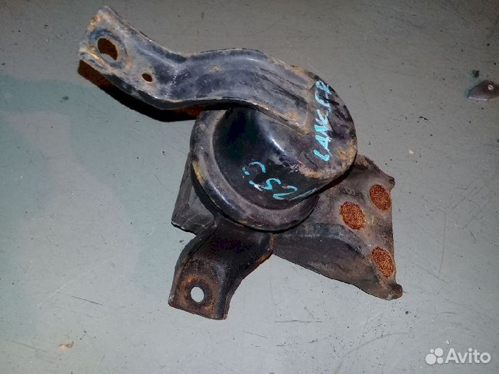 Опора двигателя (подушка двс) правая MR403666 Mits