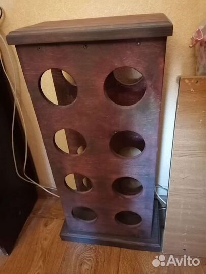 Подставка-держатель, стойка для вина