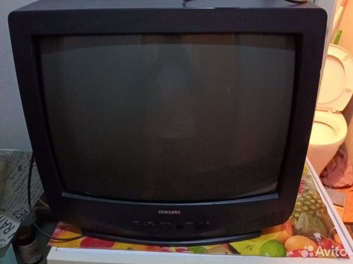 Продам телевизор бу