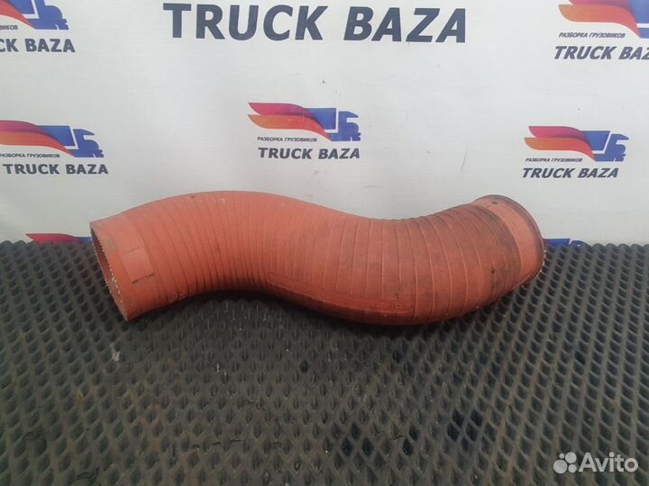 5010228280 Патрубок интеркулера Renault Premium