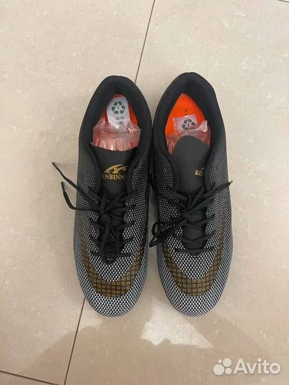 Бутсы футбольные сороконожки 43 размер