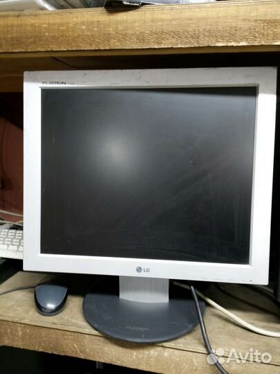 Мониторы разных производителей с гарантией