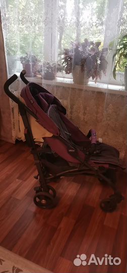 Продам прогулочную коляску