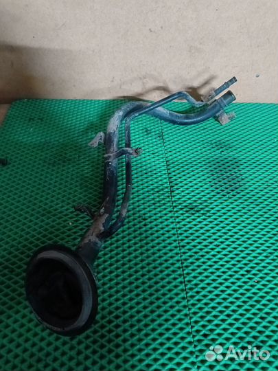 Горловина топливного бака Nissan Maxima A33