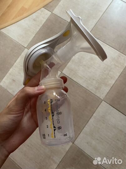 Молокоотсос medela ручной
