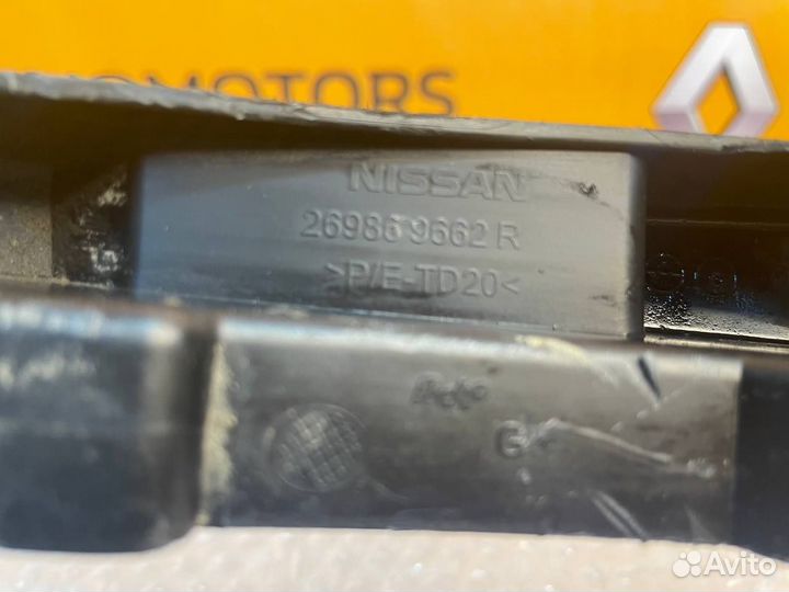 Кронштейн птф (задний левый) Nissan Terrano D10