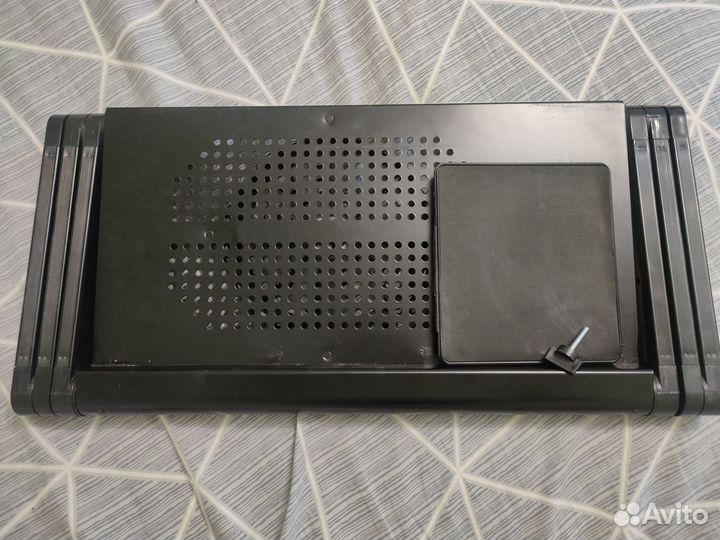 Подставка для ноутбука с охлаждением