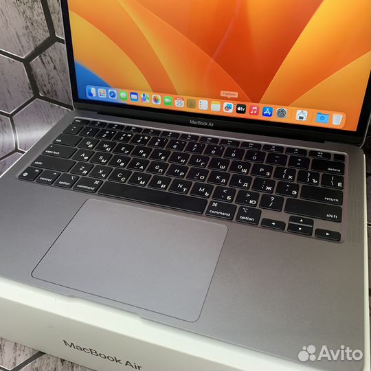 Идеальный MacBook Air 13 2020 M1 3 цикла