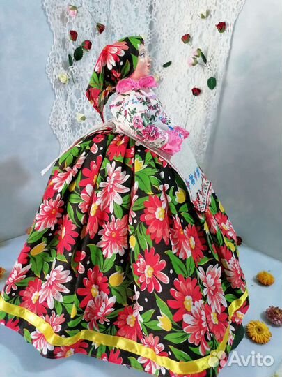 Кукла грелка на чайник