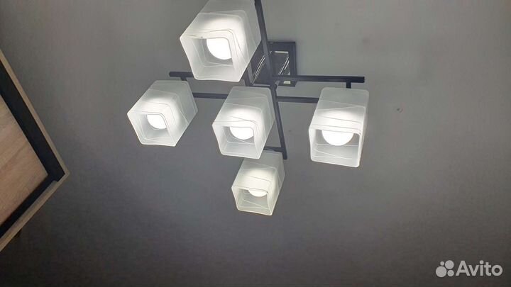 Люстра потолочная