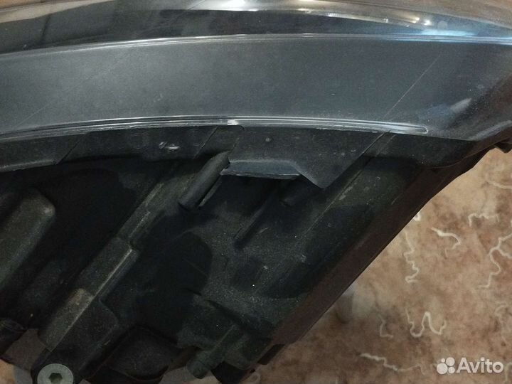 Фара Volkswagen Polo 2012-2021