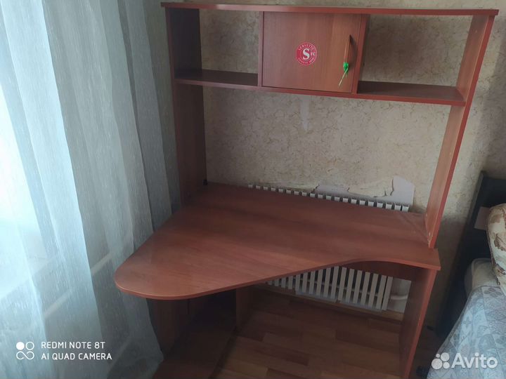 Компьютерный стол