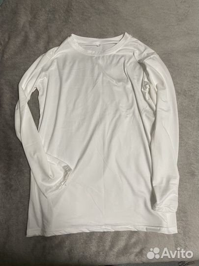 Лонгслив белый