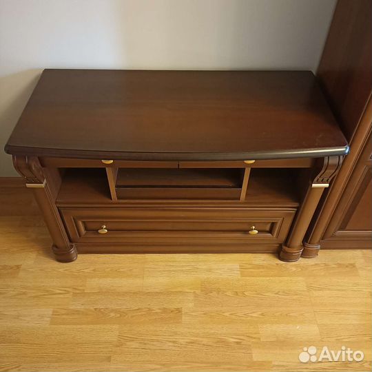 Тумба массив