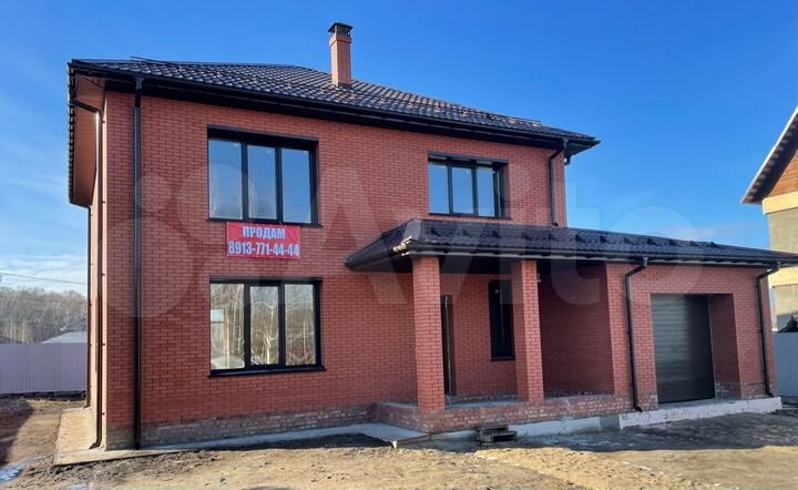 Коттедж 185,5 м² на участке 8 сот.