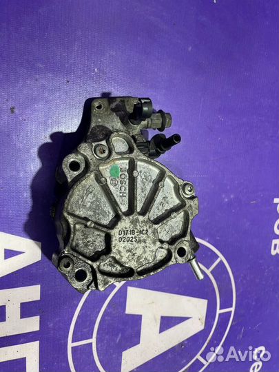 Насос вакумный Land Rover Freelander 2 FA/L359