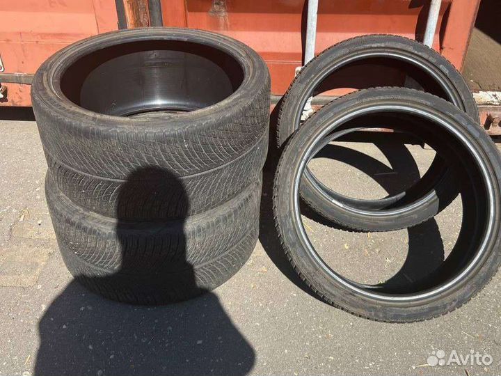 Michelin Pilot Alpin 5 245/35 R20 и 305/30 R21 102V