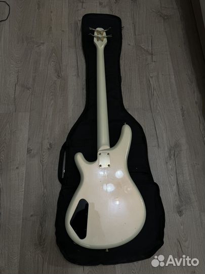 Бас гитара Yamaha MB iiig Motion B