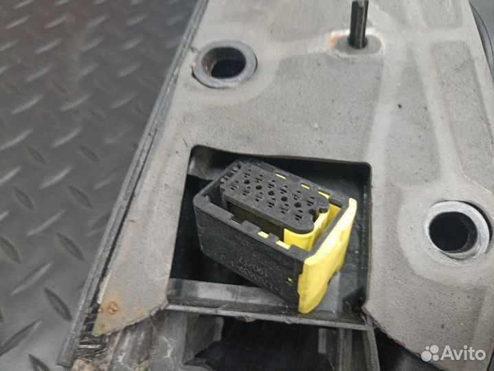 Зеркало заднего вида боковое левое Renault T