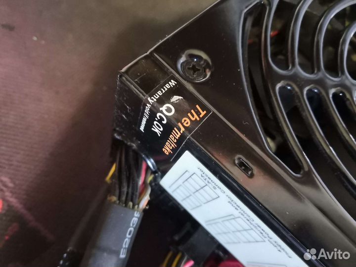 Полумодульный блок питания Thermaltake 750w,пломба