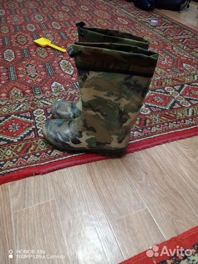 Детские резиновые сапоги