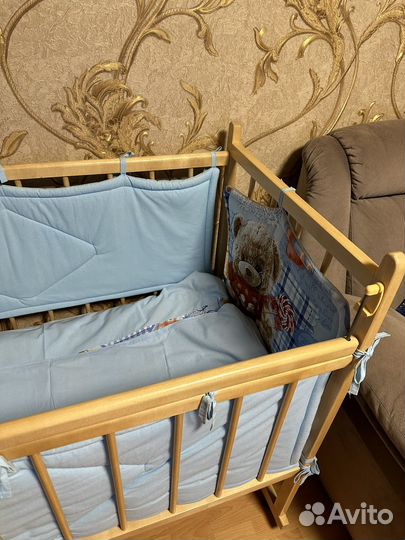 Детская кроватка