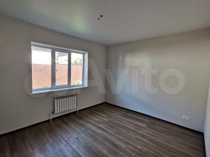 Дом 83 м² на участке 8 сот.