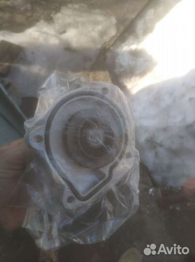 Помпа на volkswagen polo