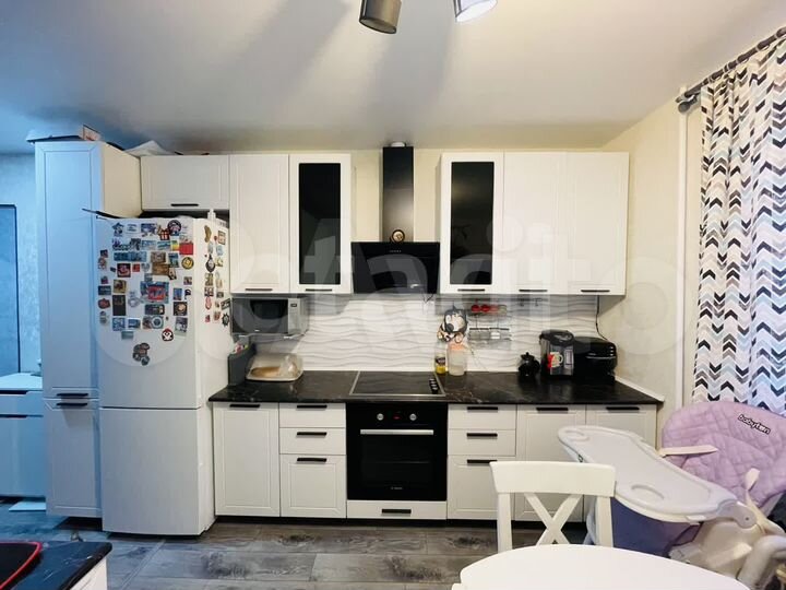 2-к. квартира, 52 м², 1/5 эт.