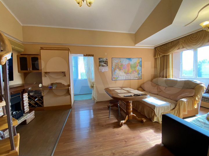 2-к. квартира, 70 м², 6/6 эт.