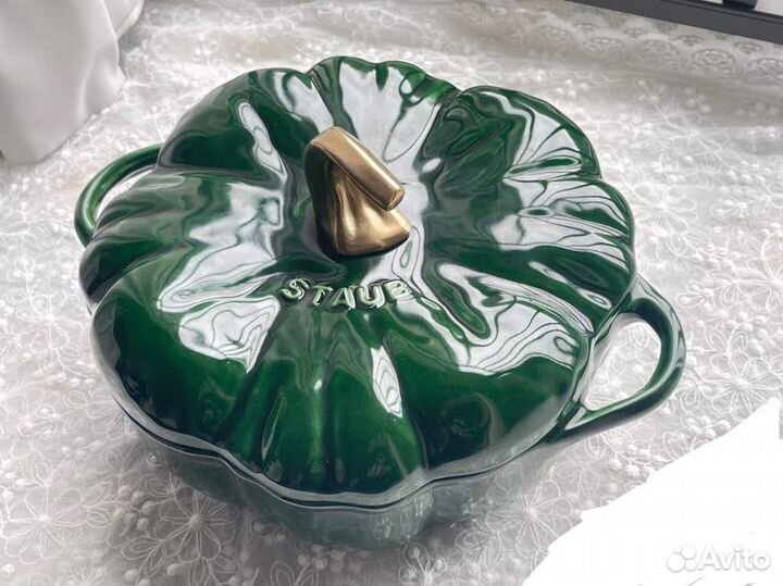 Кастрюля чугунная