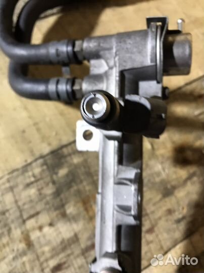 Топливная рампа VAG 1.4 036133031G