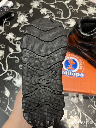 Ботинки демисезонные для девочки 29 новые